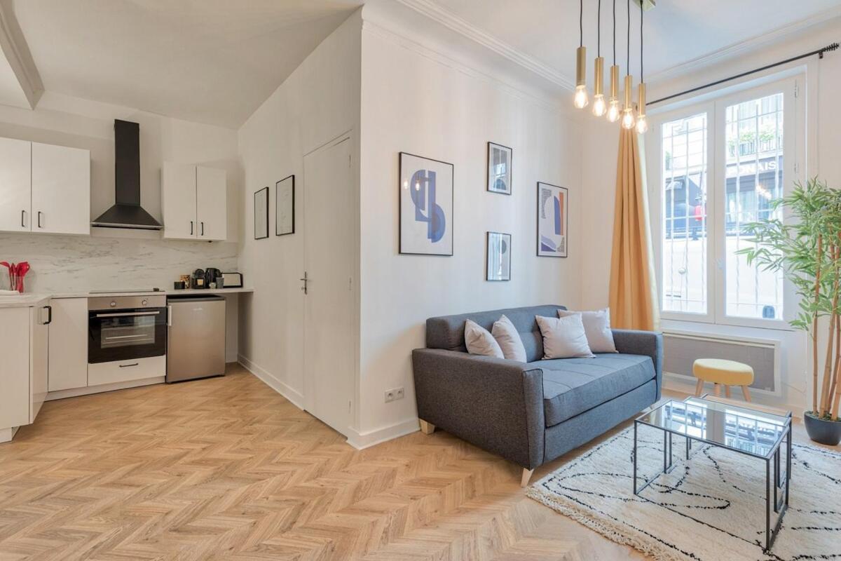Apartamento Superbe Pour 4P Proche Arc De Triomphe París Exterior foto