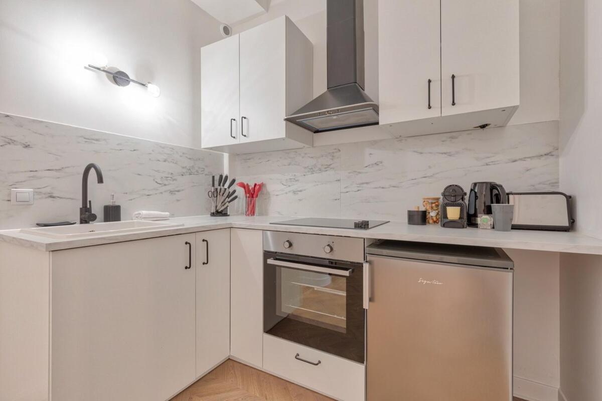 Apartamento Superbe Pour 4P Proche Arc De Triomphe París Exterior foto
