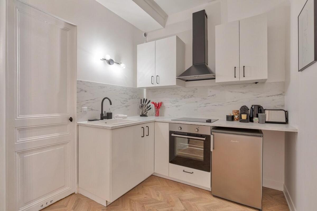 Apartamento Superbe Pour 4P Proche Arc De Triomphe París Exterior foto